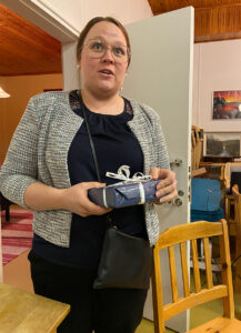 Suomen Ajokoirajärjestön Ida Jalkanen toi palkinnon pisimmästä haukkuajasta.